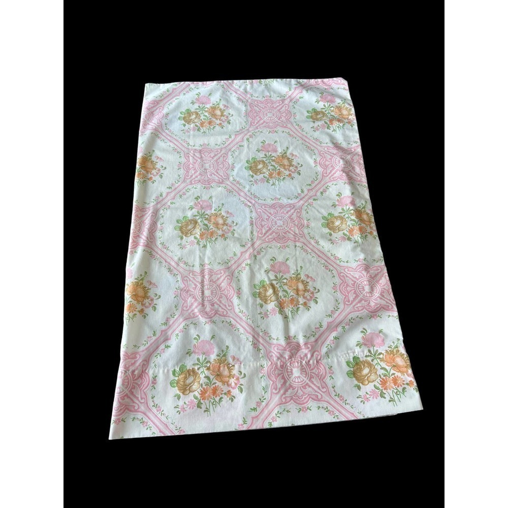 Vintage Cannon floral pillowcase (1)